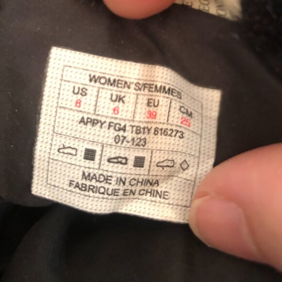 THE NORTH FACE Womens Alphy Nuptse Goose Down Boot Size 6 Black Faux Fur - Picture 5 of 10